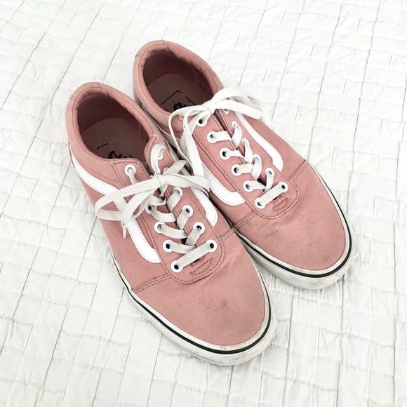 Vans Shoes - Vans Ward Authentic Low Sneakers